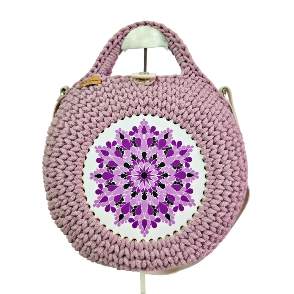 AMETHYST – Horgolt Mandala Körtáska Egyedi Grafikával (Mályva/Lila)